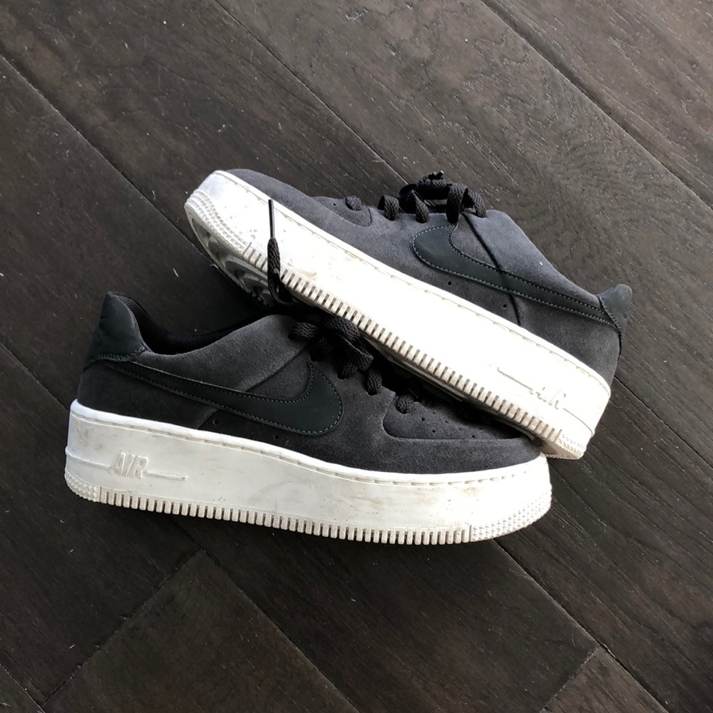 Platform nikes